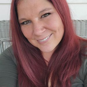 Meet your Posher, Elaina